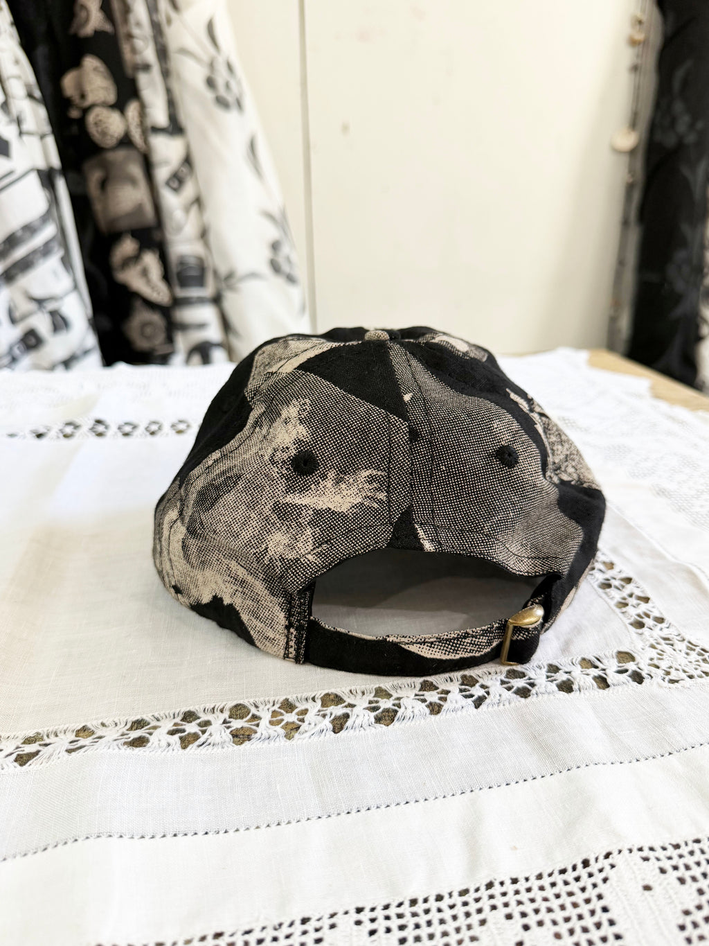 Dark Nature linen cap