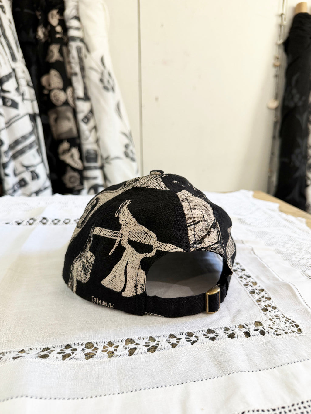 Dark Tool Linen Cap